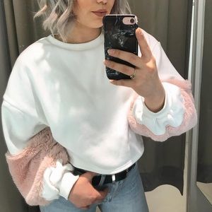 Puffy fuzzy sleeve cropped sweater
